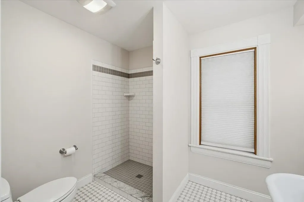 241 Loomis Street Burlington VT 05401