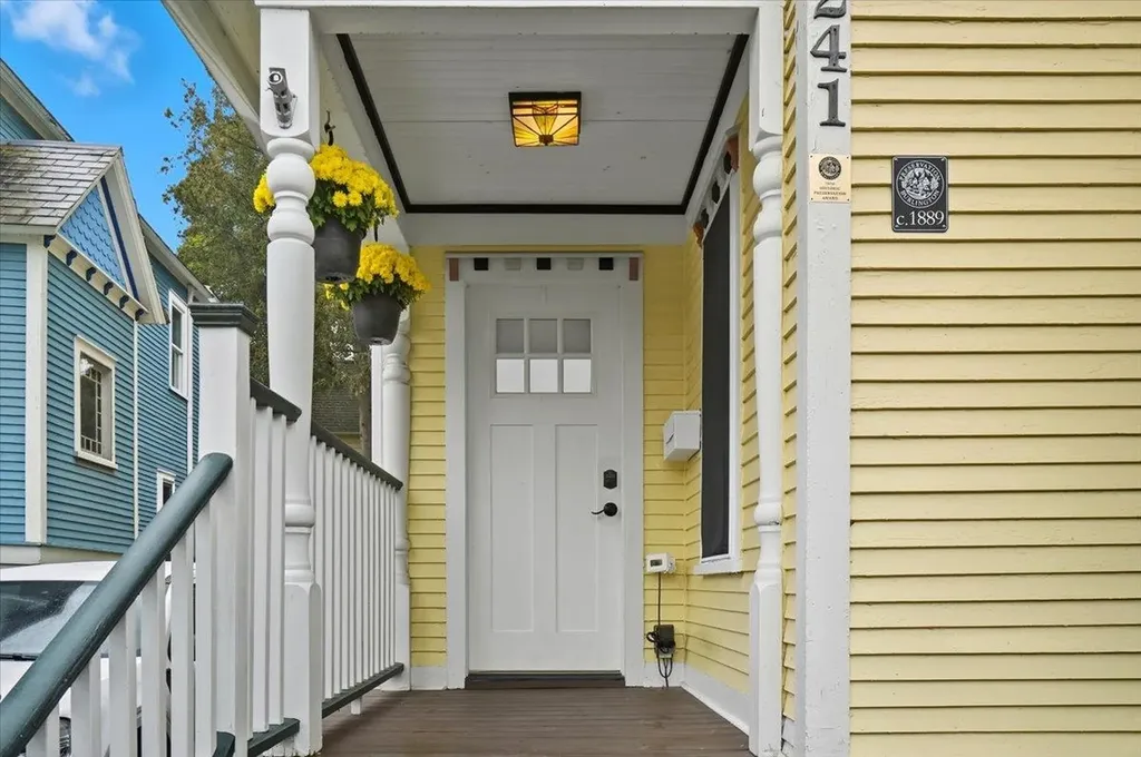 241 Loomis Street Burlington VT 05401