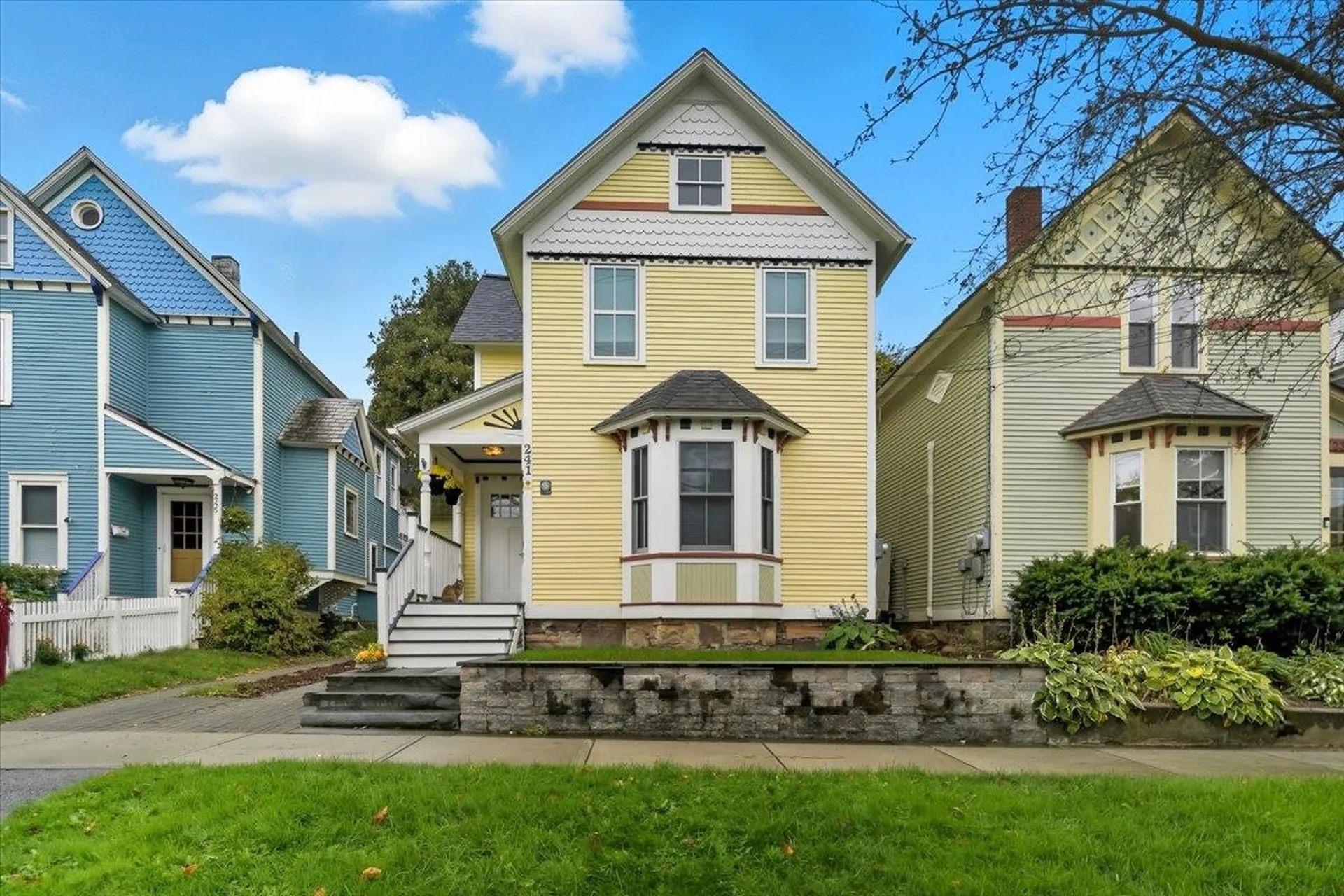 241 Loomis Street Burlington VT 05401