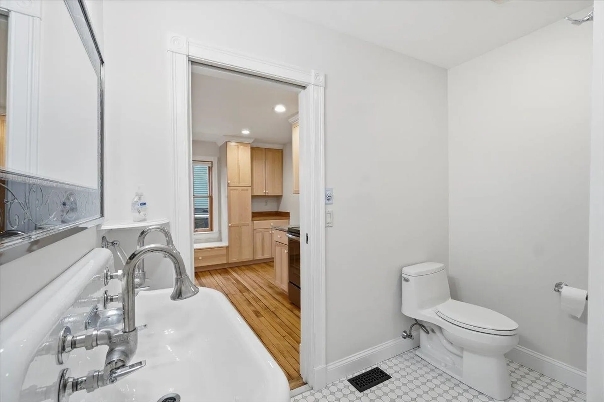 241 Loomis Street Burlington VT 05401