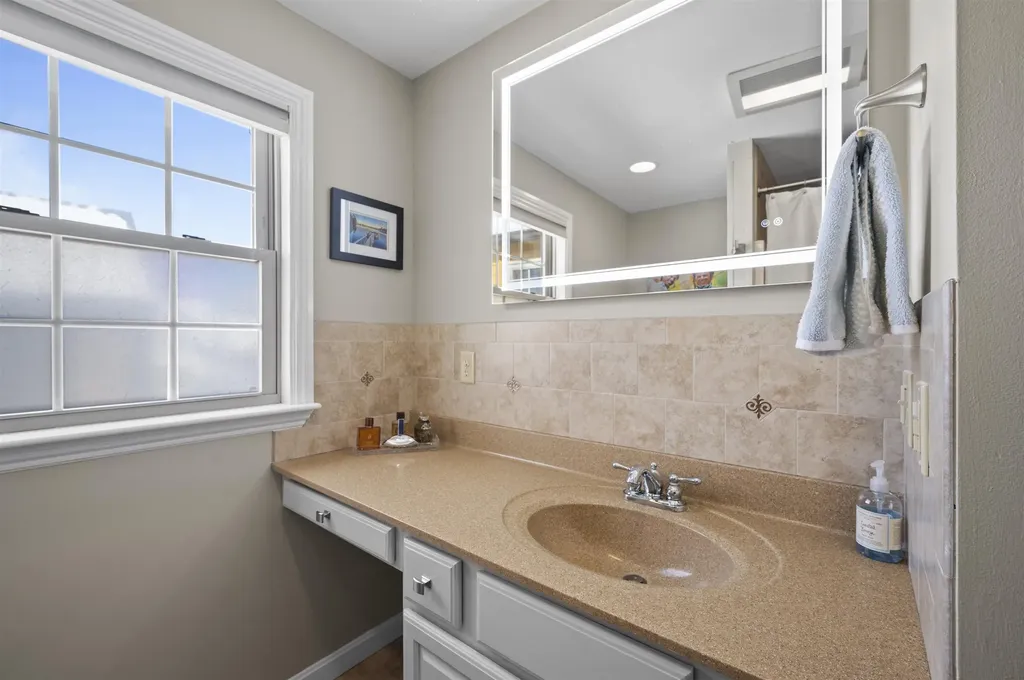 15 High Street Exeter NH 03833