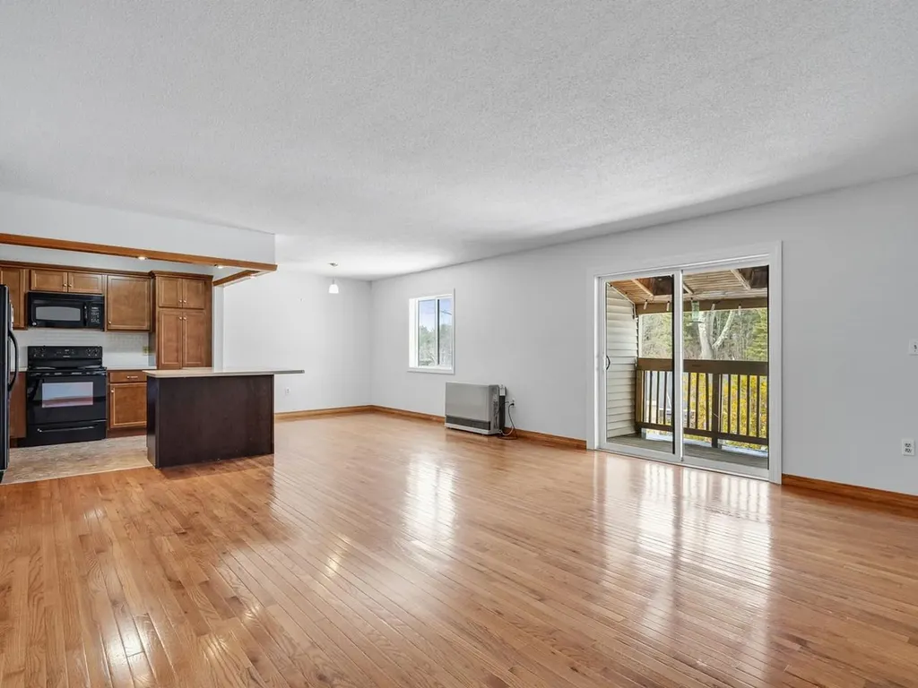 16 Bayberry Lane South Burlington VT 05403