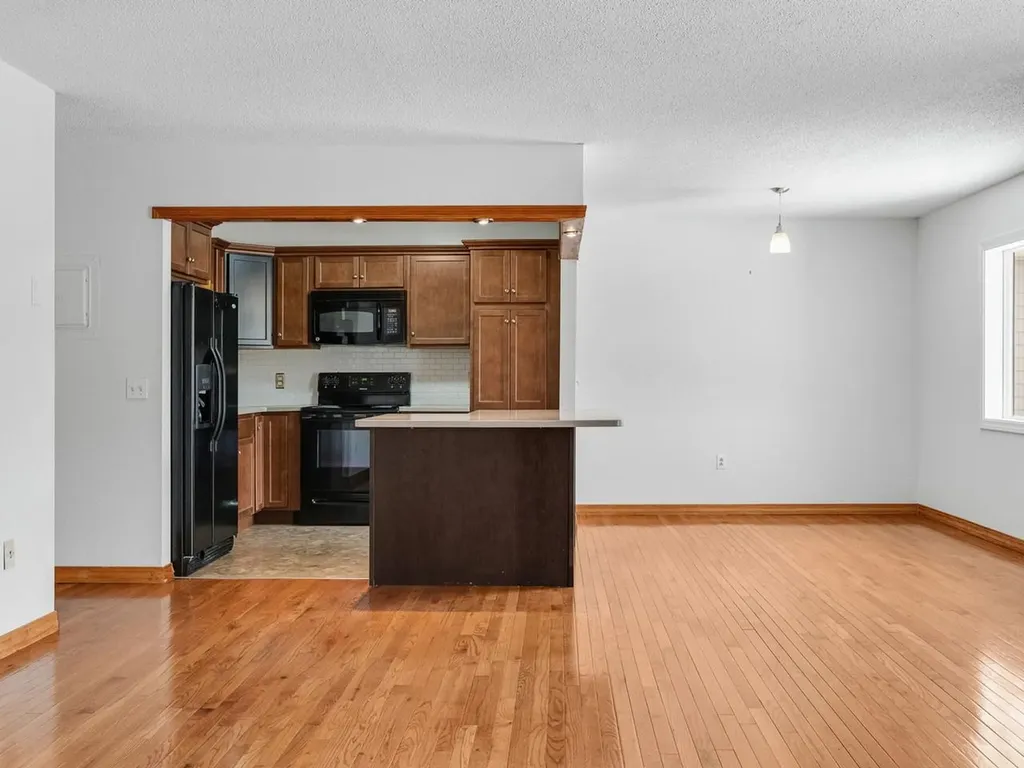 16 Bayberry Lane South Burlington VT 05403