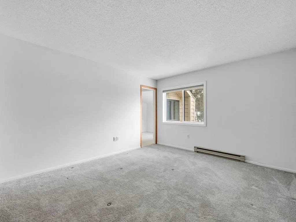 16 Bayberry Lane South Burlington VT 05403