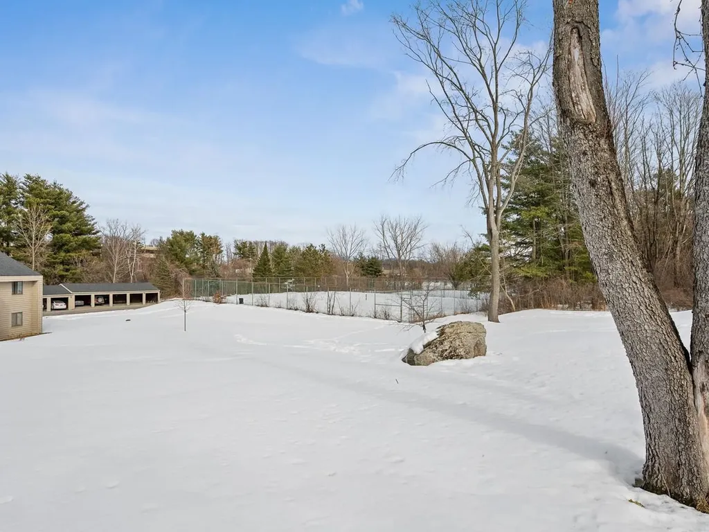 16 Bayberry Lane South Burlington VT 05403