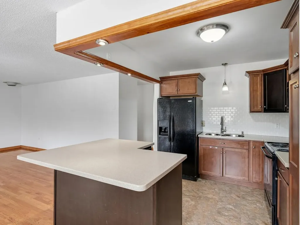 16 Bayberry Lane South Burlington VT 05403