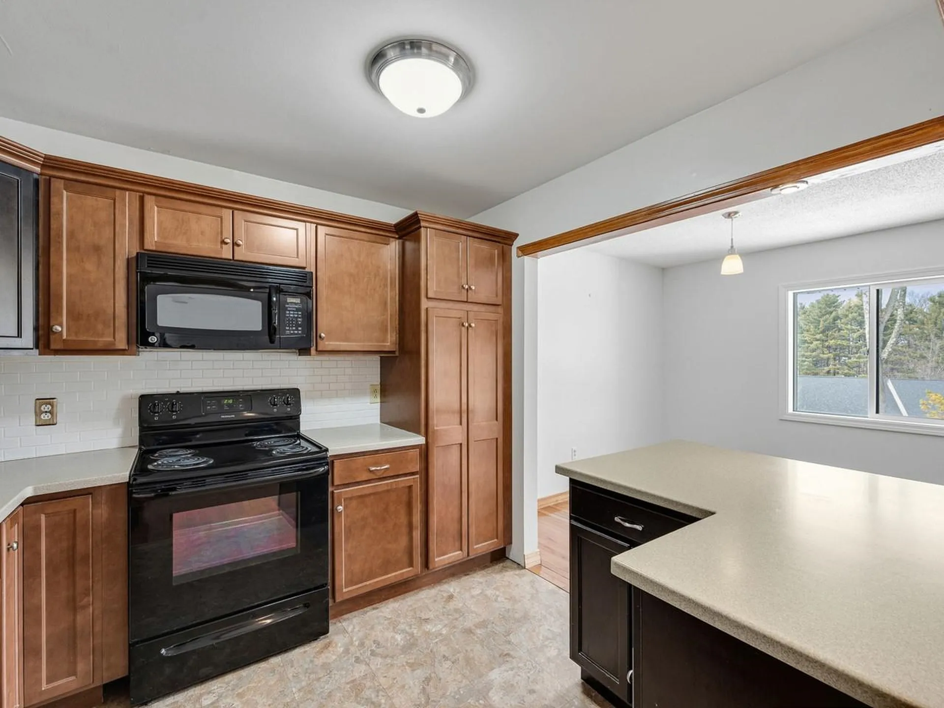 16 Bayberry Lane South Burlington VT 05403