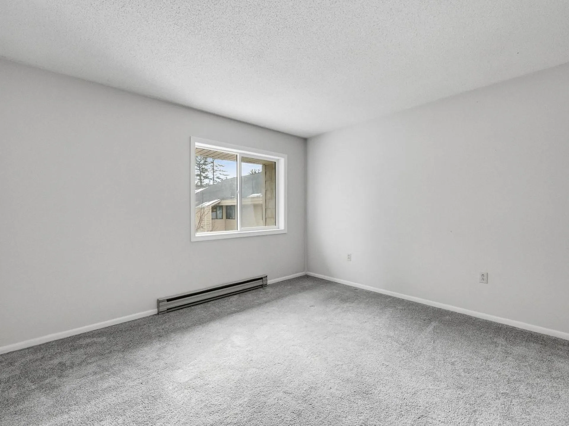 16 Bayberry Lane South Burlington VT 05403