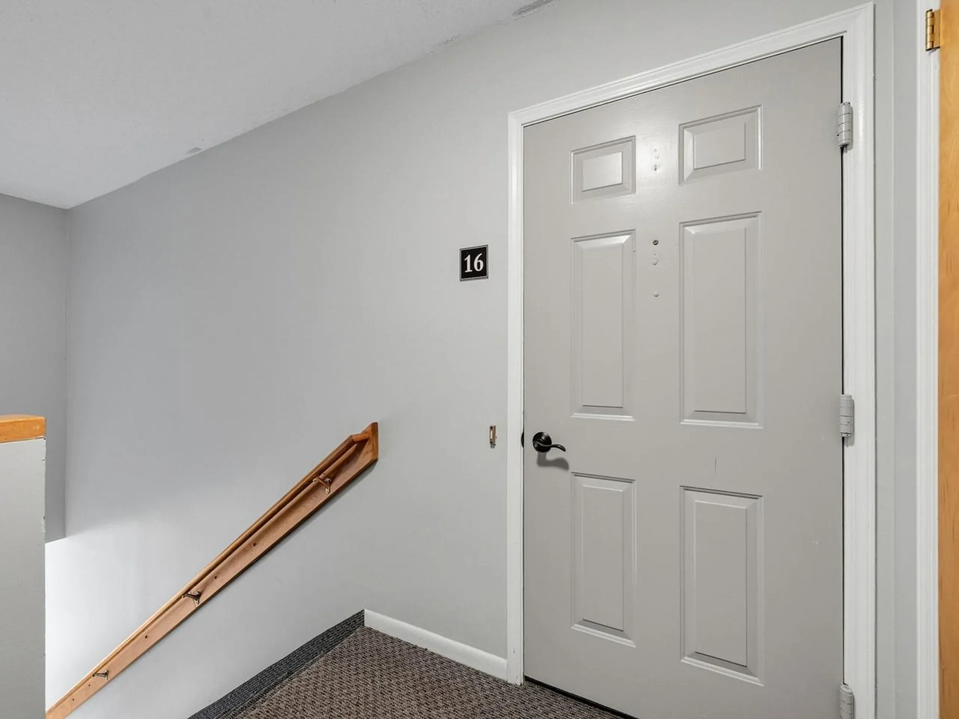 16 Bayberry Lane South Burlington VT 05403