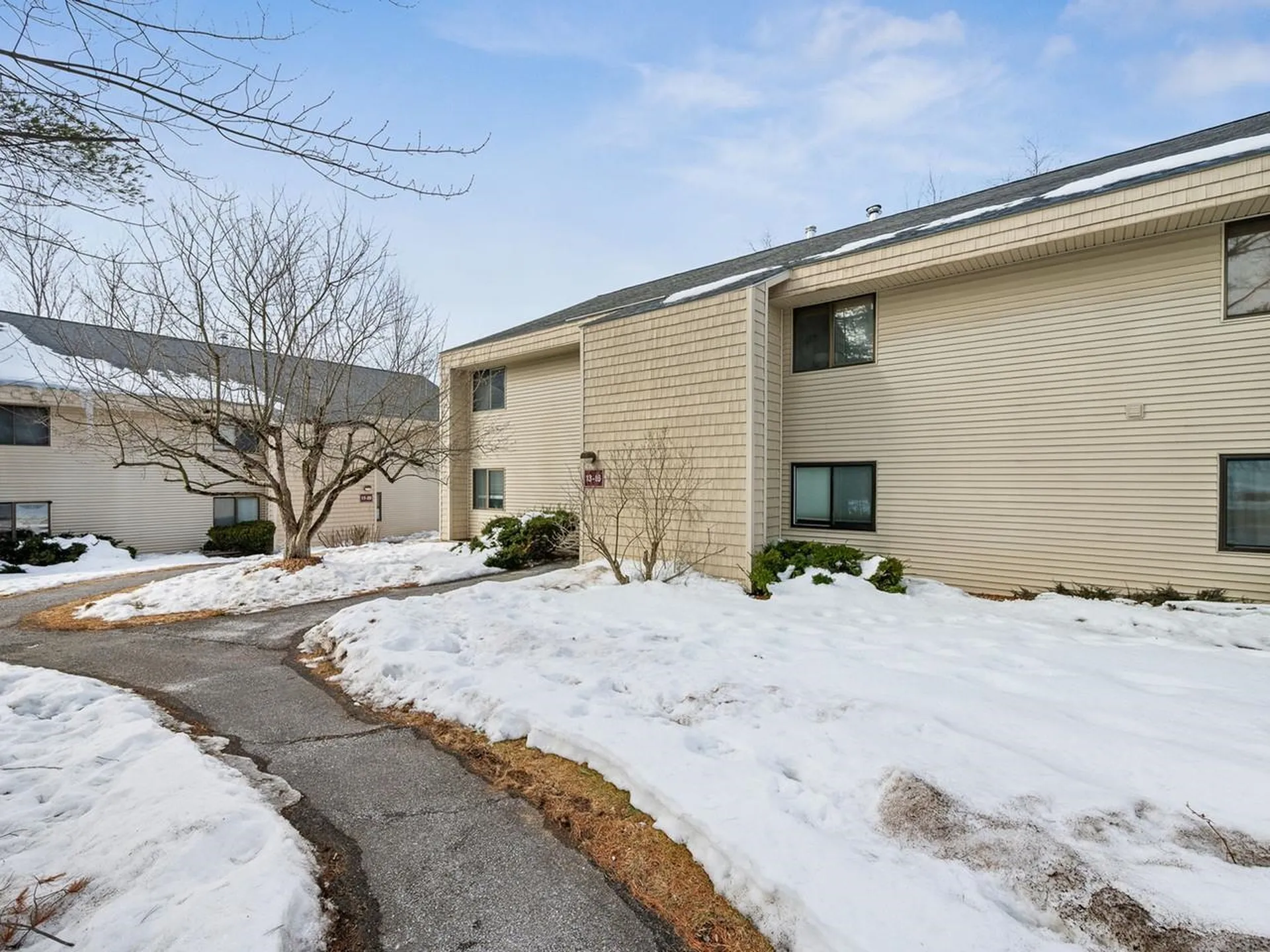 16 Bayberry Lane South Burlington VT 05403
