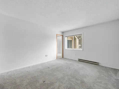 16 Bayberry Lane South Burlington VT 05403