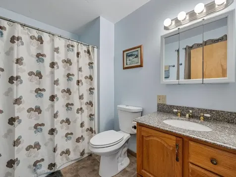 16 Bayberry Lane South Burlington VT 05403