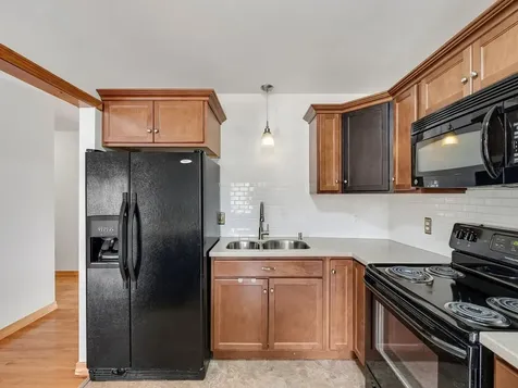 16 Bayberry Lane South Burlington VT 05403