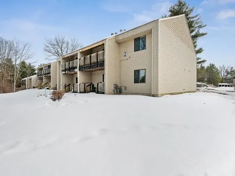 16 Bayberry Lane South Burlington VT 05403