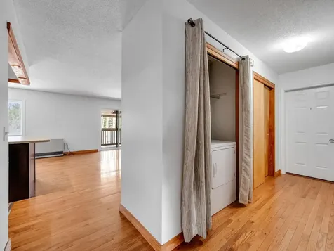 16 Bayberry Lane South Burlington VT 05403