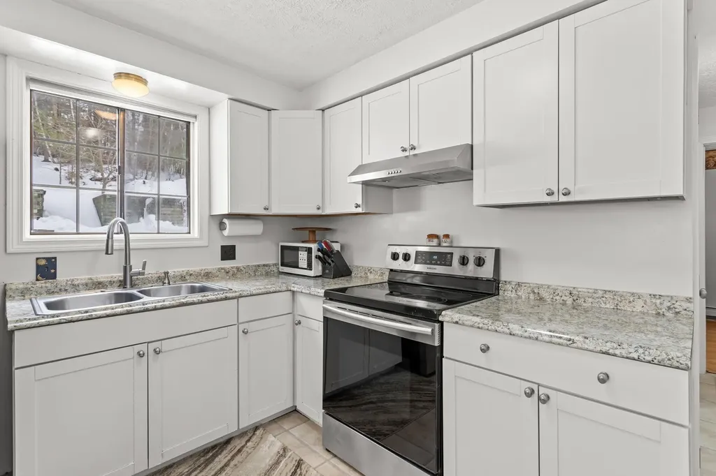 109 Weston Road Manchester NH 03103