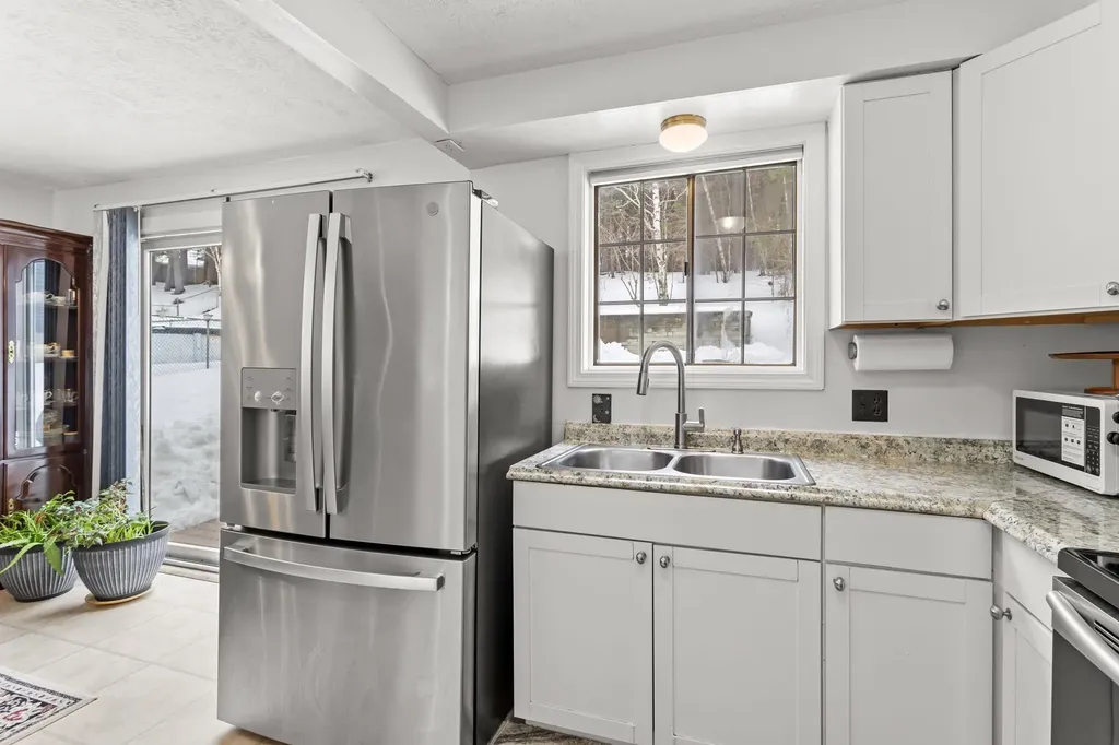 109 Weston Road Manchester NH 03103