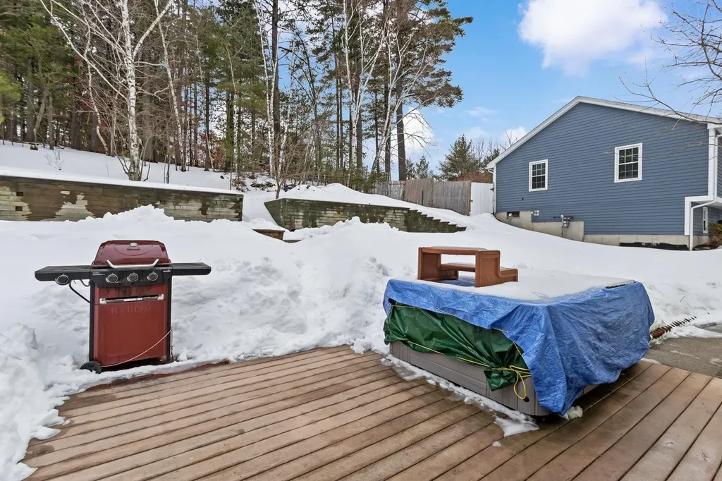 109 Weston Road Manchester NH 03103