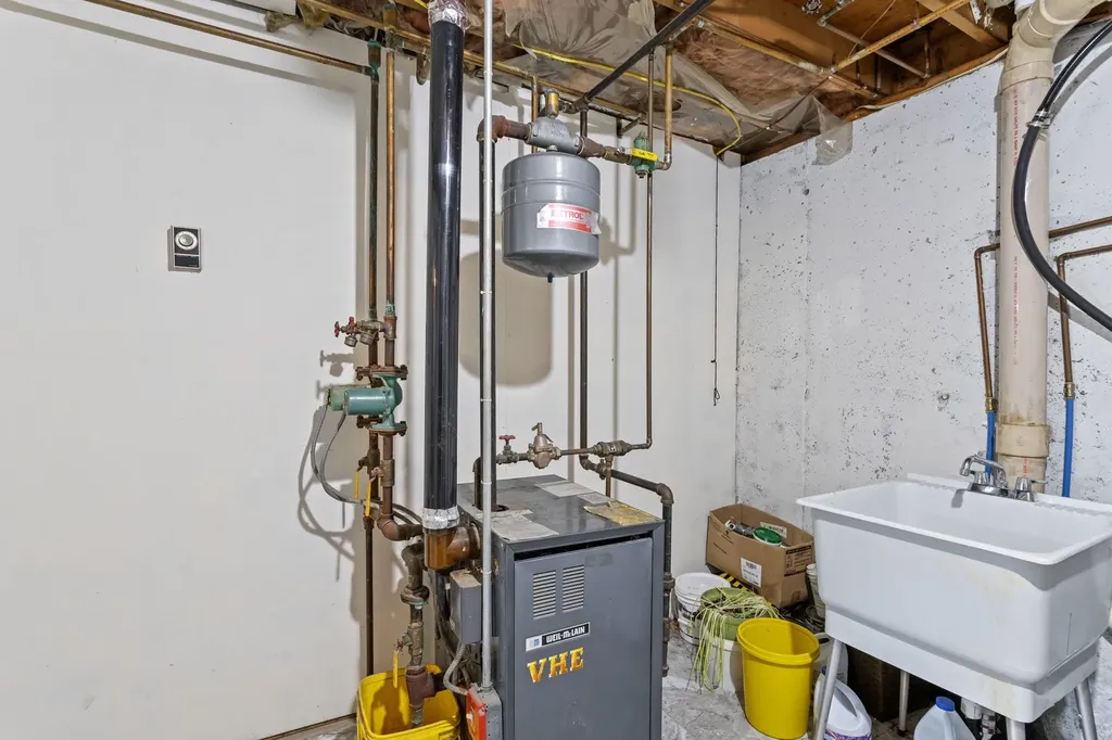 109 Weston Road Manchester NH 03103