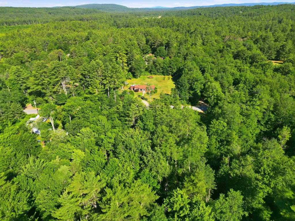 Ricker Road Loudon NH 03307