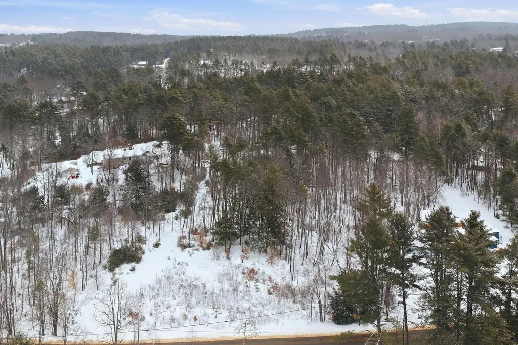 Ricker Road Loudon NH 03307