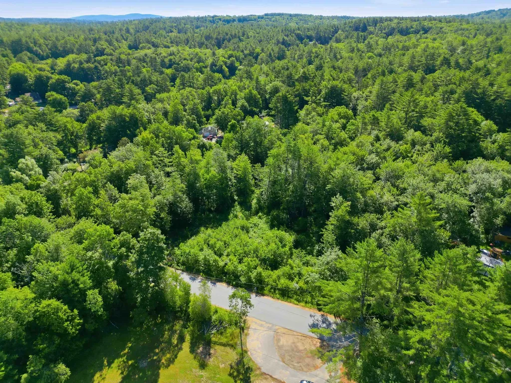 Ricker Road Loudon NH 03307