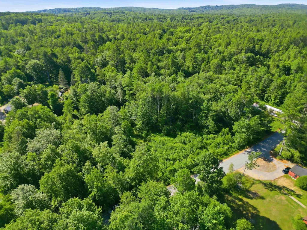 Ricker Road Loudon NH 03307