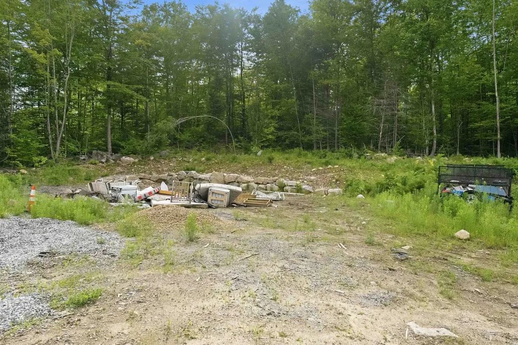 33 Marcia Ann Way Laconia NH 03246