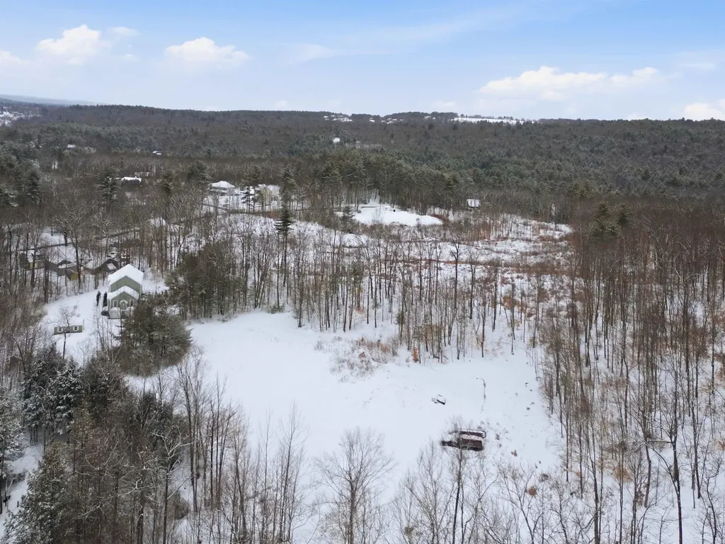 33 Marcia Ann Way Laconia NH 03246