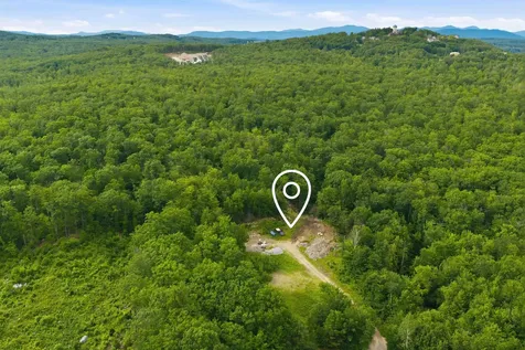 33 Marcia Ann Way Laconia NH 03246