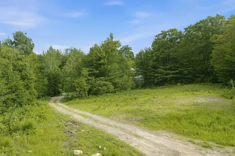 33 Marcia Ann Way Laconia NH 03246