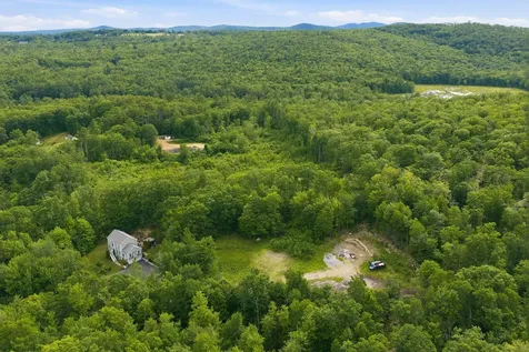33 Marcia Ann Way Laconia NH 03246