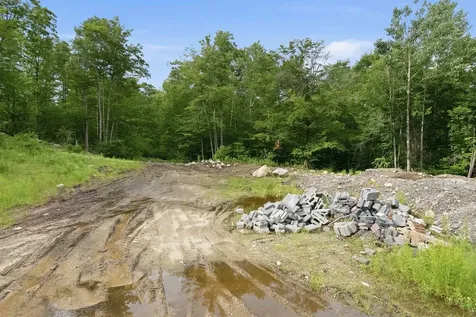 33 Marcia Ann Way Laconia NH 03246