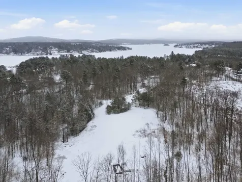 33 Marcia Ann Way Laconia NH 03246
