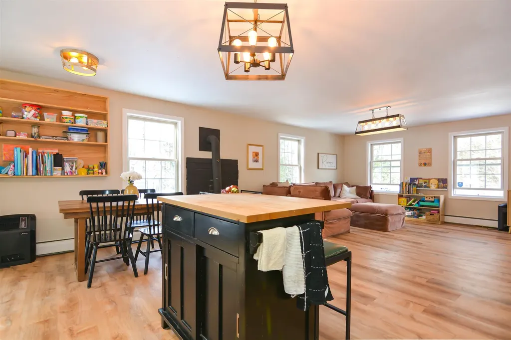 185 Berry River Road Barrington NH 03825