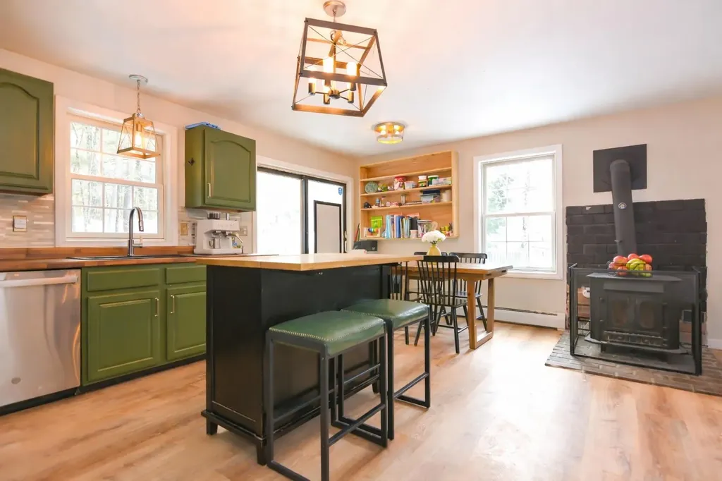 185 Berry River Road Barrington NH 03825