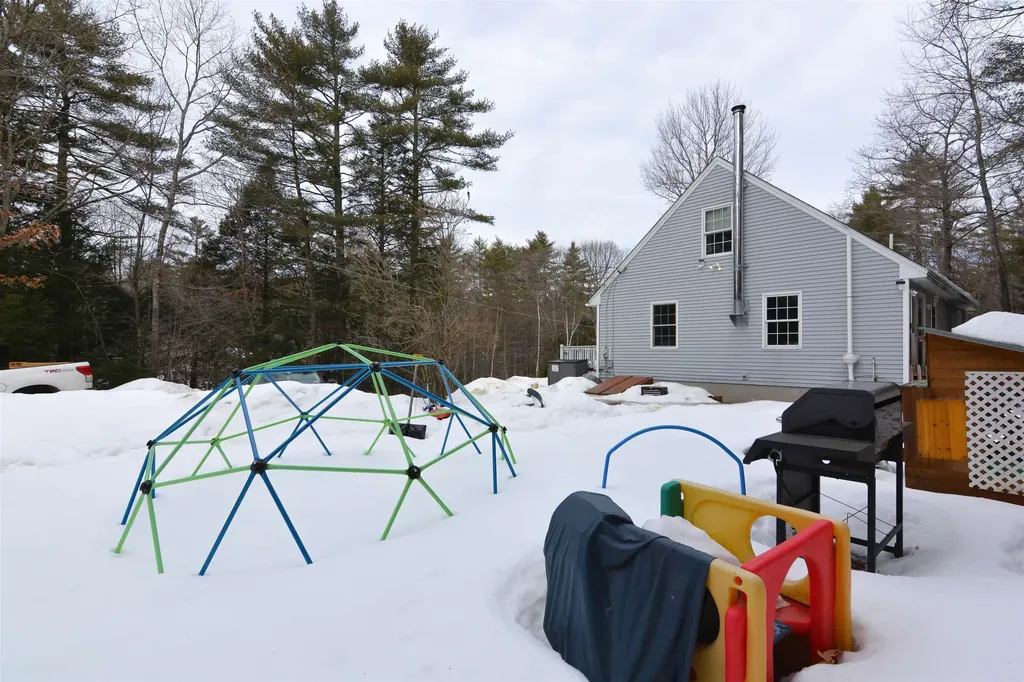 185 Berry River Road Barrington NH 03825