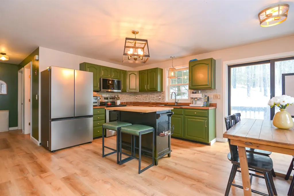 185 Berry River Road Barrington NH 03825