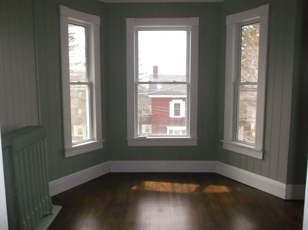 50-3 Bank Street St. Albans City VT 05478