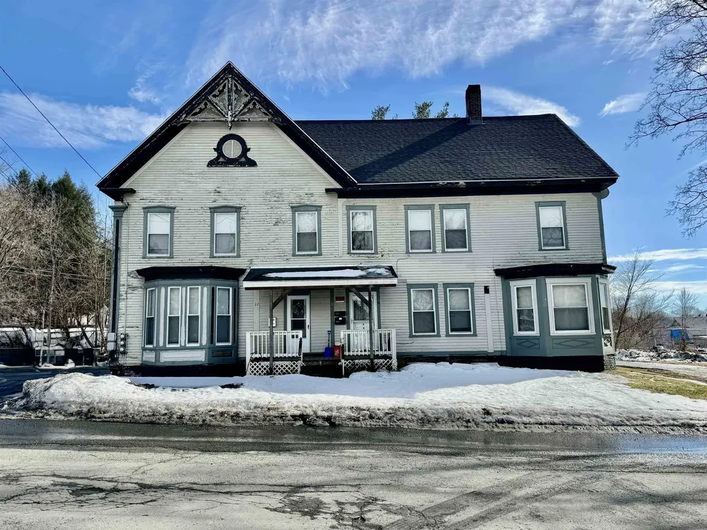 22 Tracy Street Lebanon NH 03784