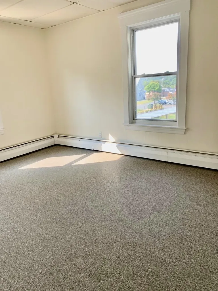 22 Tracy Street Lebanon NH 03784