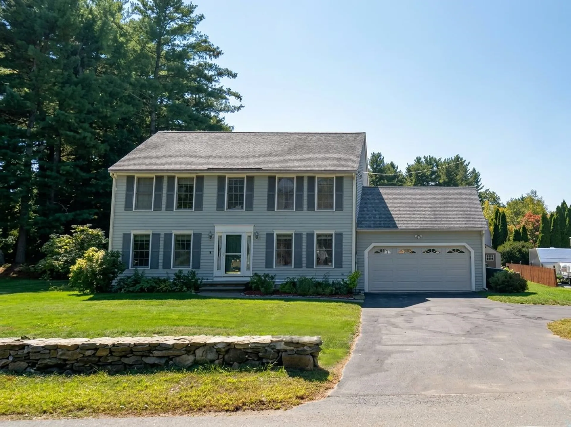 141 Ridge Road Nashua NH 03062