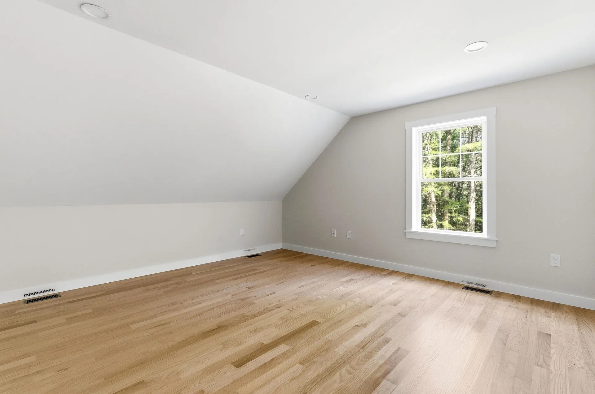 23 Bessie Leavitt Lane New Boston NH 03070