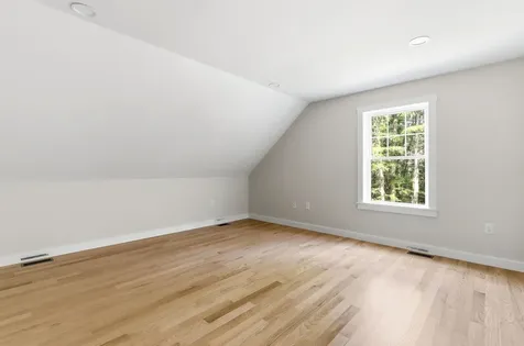 23 Bessie Leavitt Lane New Boston NH 03070