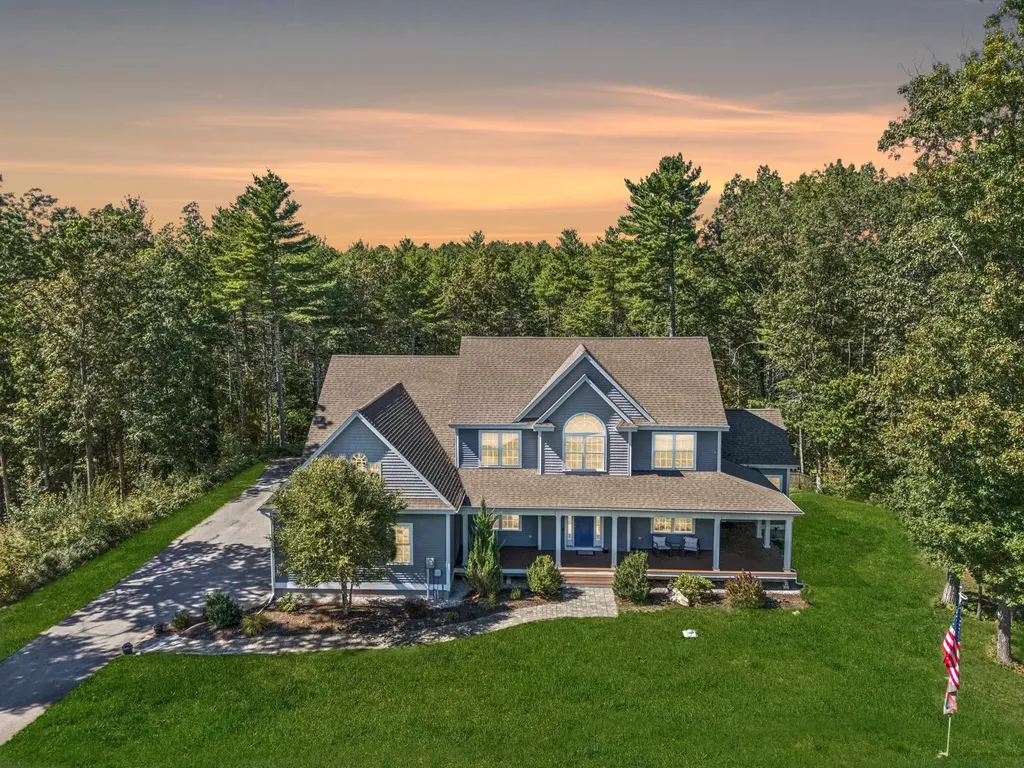 18 Highclere Road Windham NH 03087