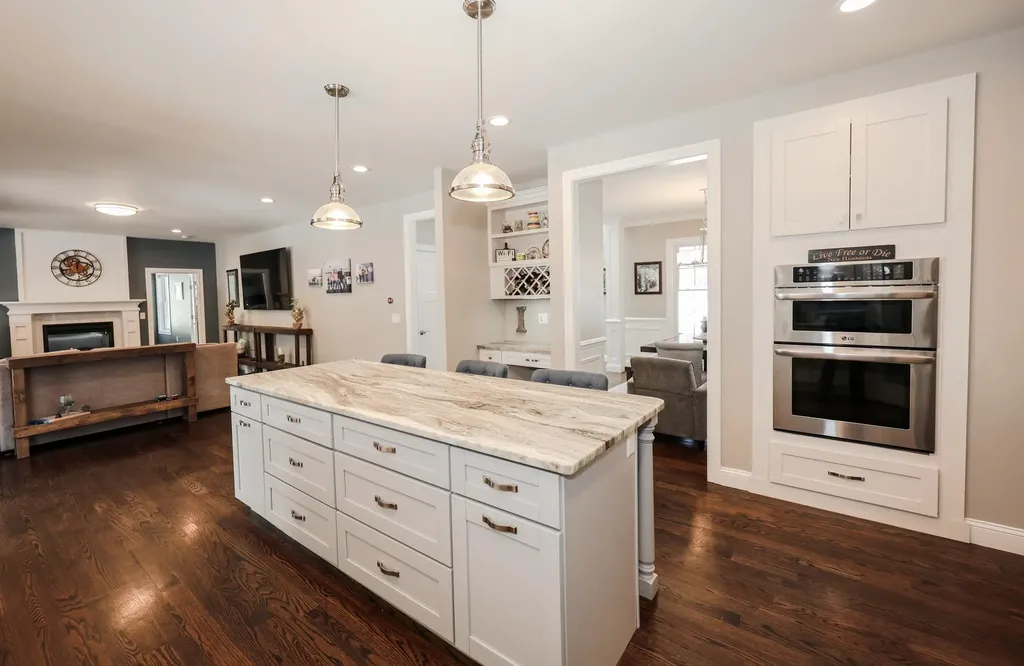 18 Highclere Road Windham NH 03087