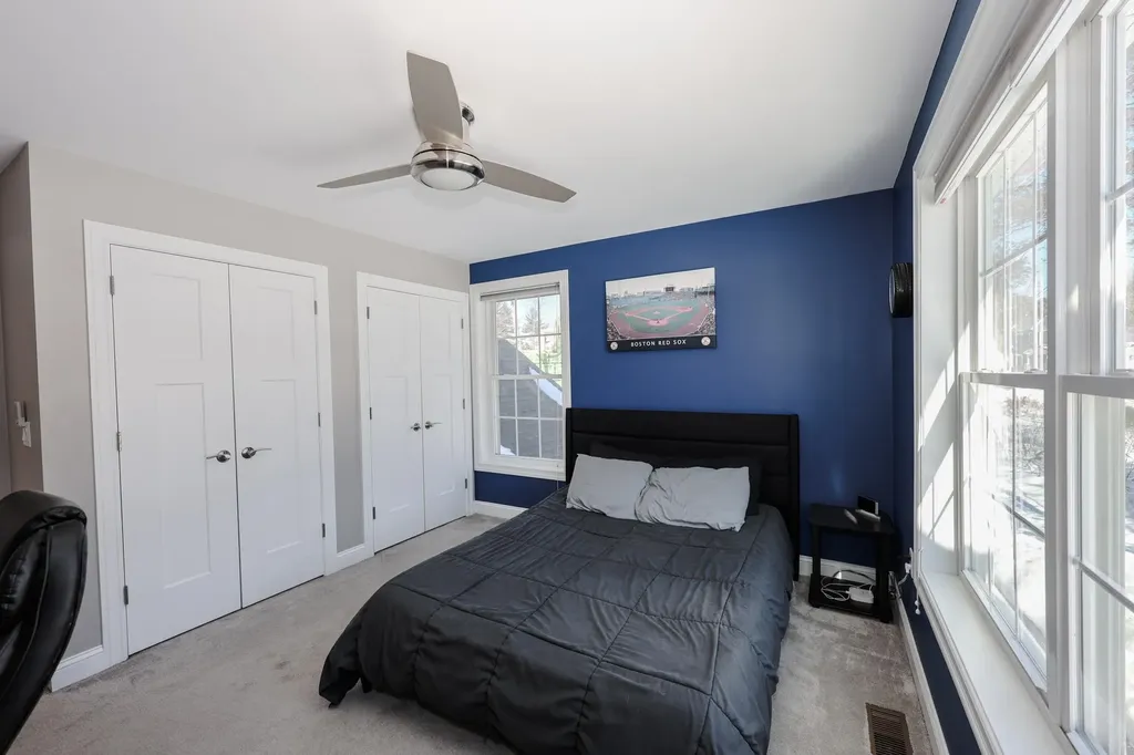 18 Highclere Road Windham NH 03087