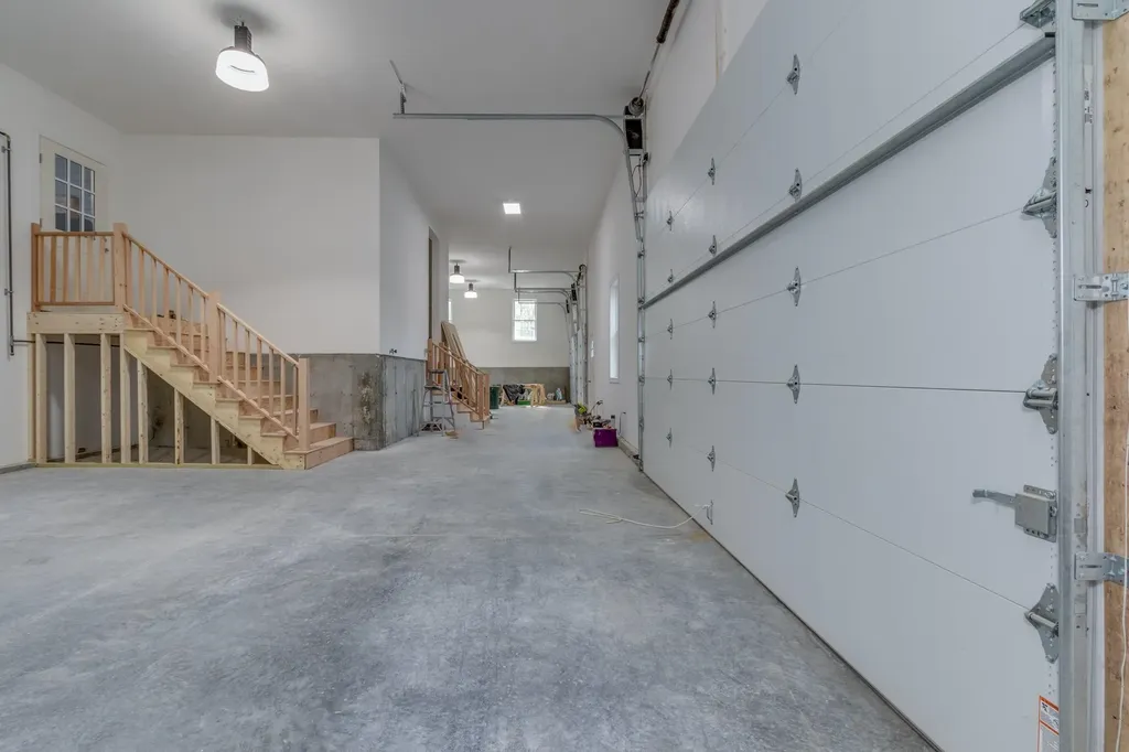 18 Highclere Road Windham NH 03087