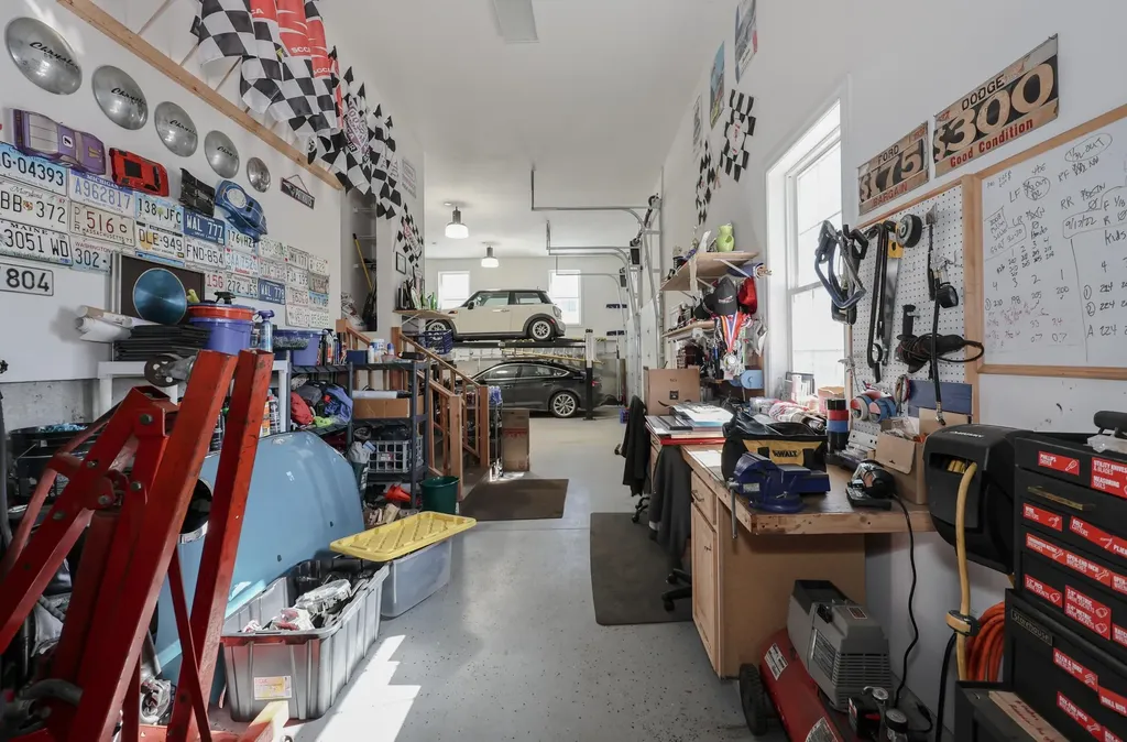 18 Highclere Road Windham NH 03087