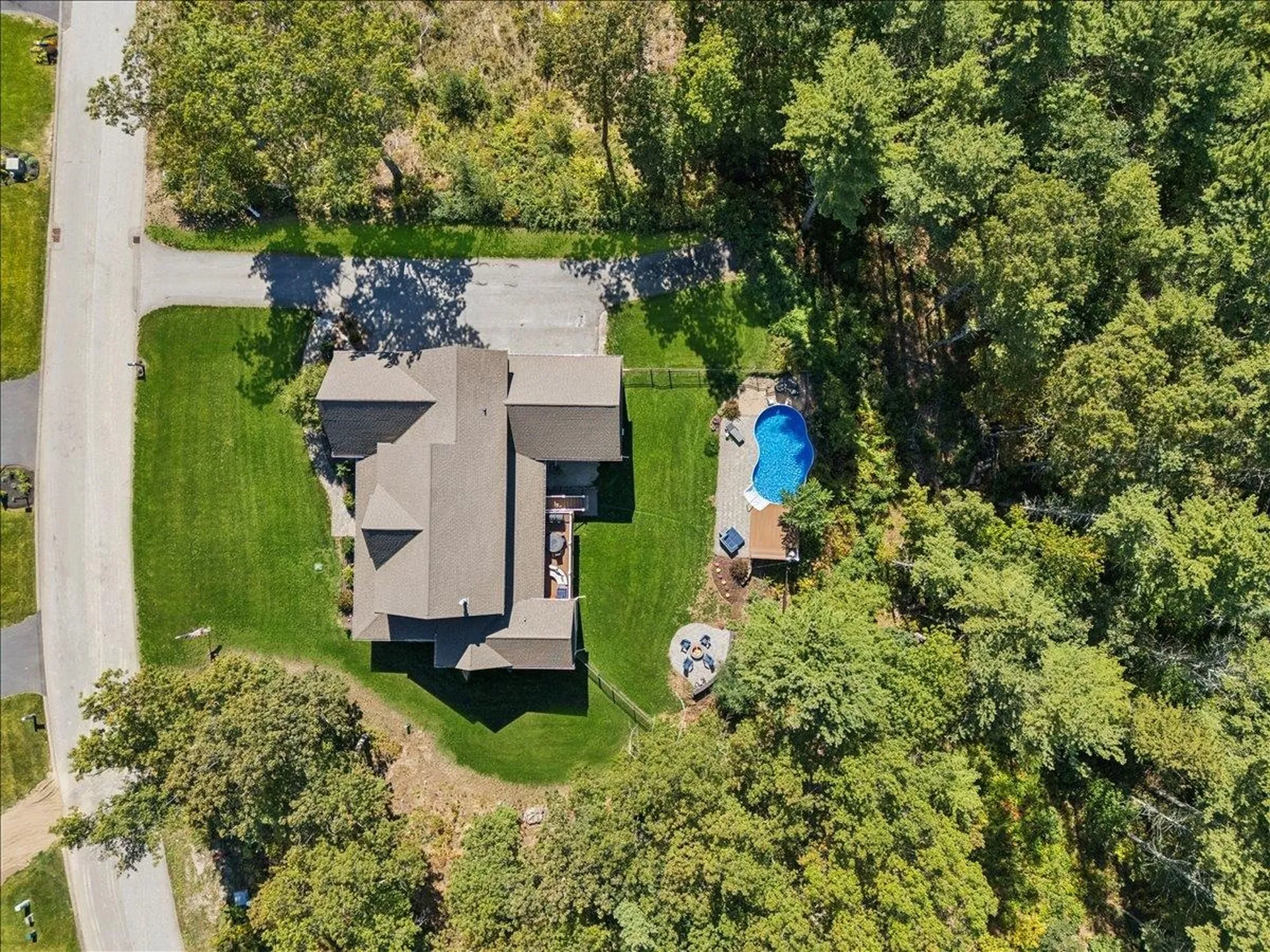 18 Highclere Road Windham NH 03087